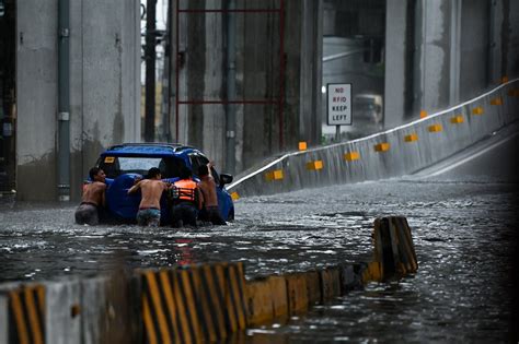Red rainfall warning up in Metro Manila, parts of Luzon; serious .